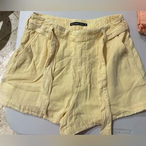 Abercrombie & Fitch Light Yellow Linen Shorts